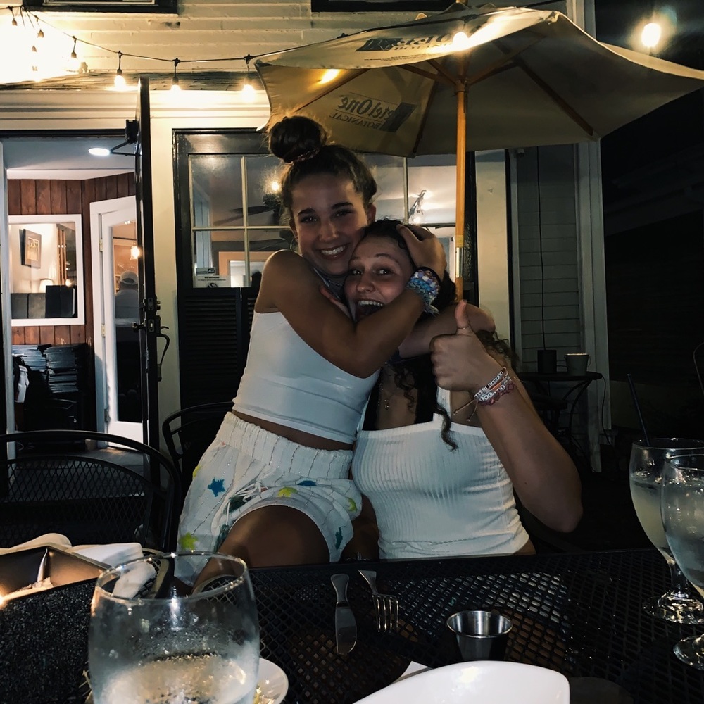 Meet your Posher, Casey